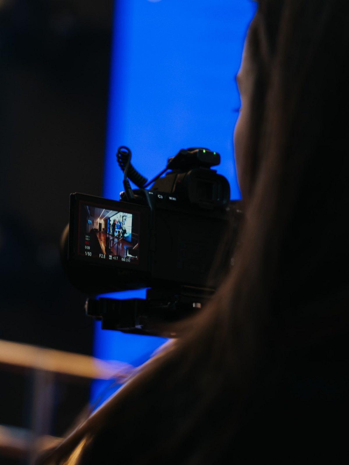Câmera gravando em evento